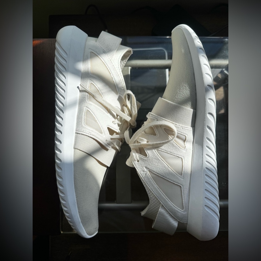 adidas original tubular viral sneakers